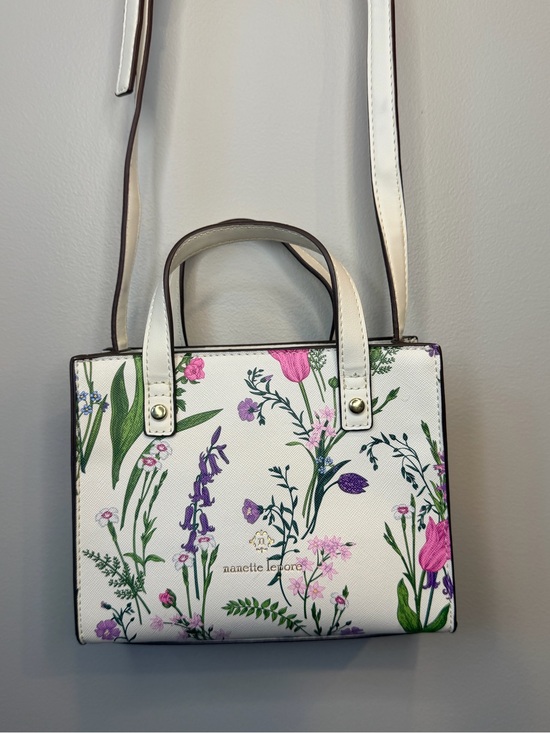 Nanette Lepore Handbags - Nanette Lepore Floral Crossbody Tote Magnetic Snap Size 6x7x3” Adjustable Strap